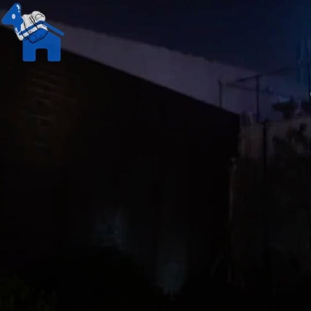 6 Pack Solar Lawn Lights — photo 2 of 5