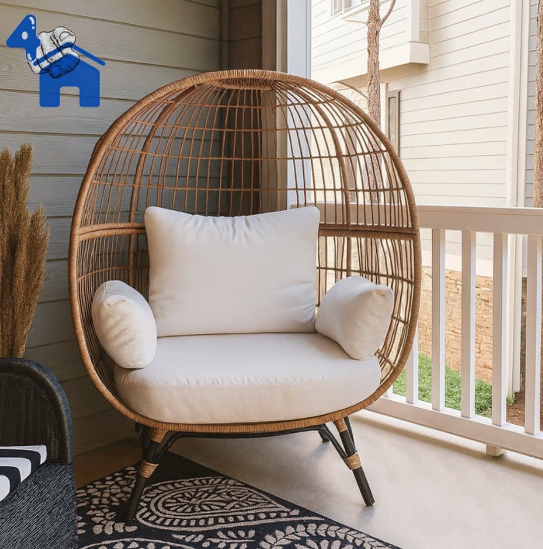 Luxury Egg-Shaped Rattan Lounge Chair — photo 4 of 6