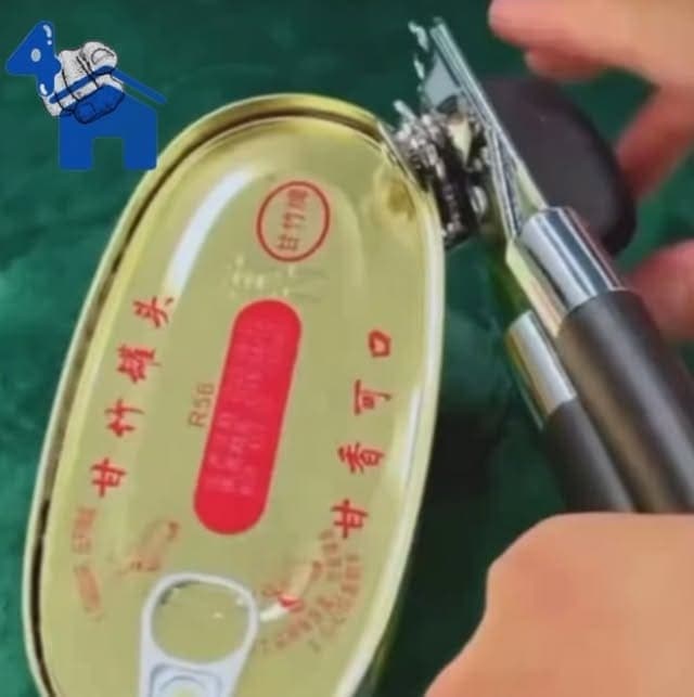 Stainless Steel Multifunctional Can Opener — photo 4 of 13