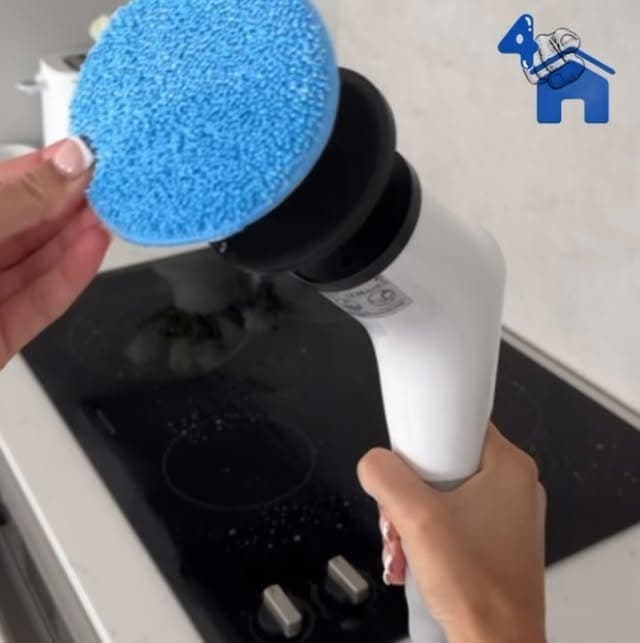 Upgraded Electric Spin Scrubber (9 Brush Heads) — photo 2 of 9